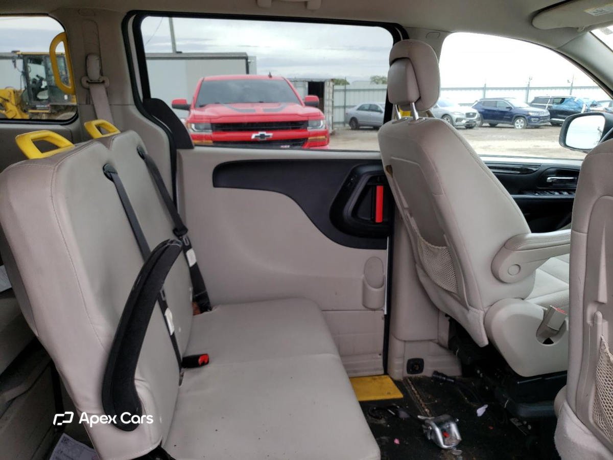 Dodge Caravan 2017