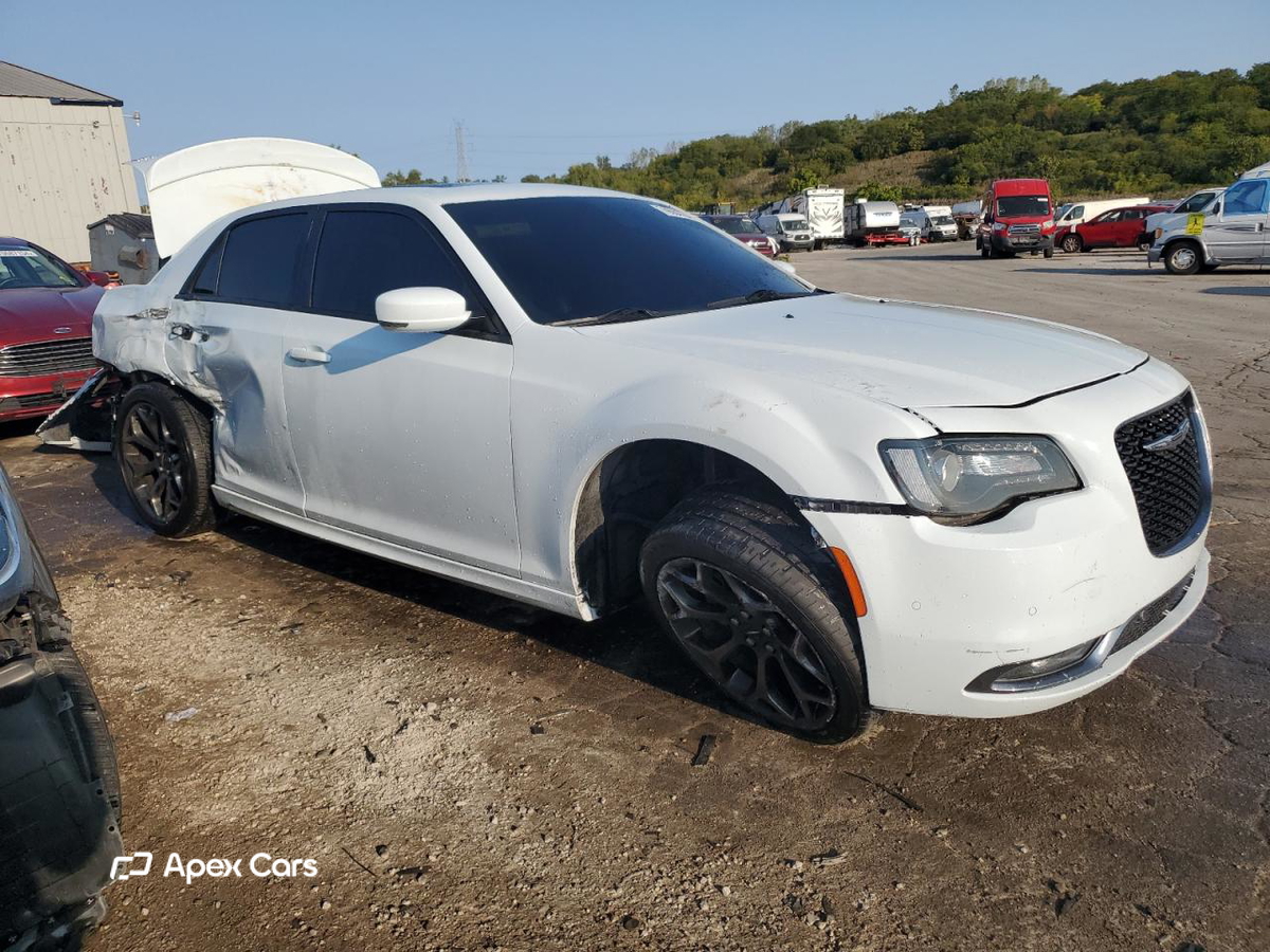 Chrysler 300 2020