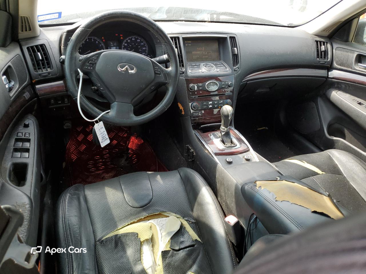 Infiniti G 2011