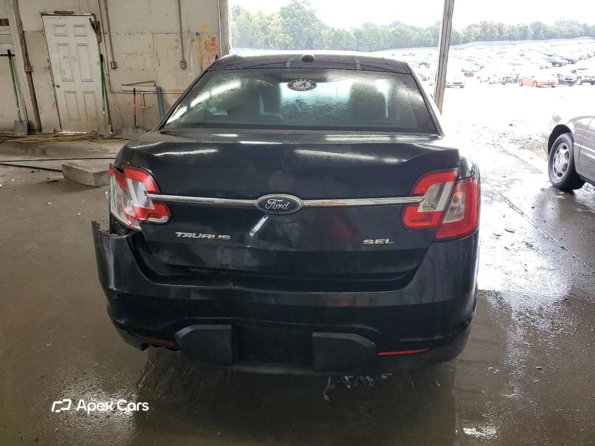 Ford Taurus 2011