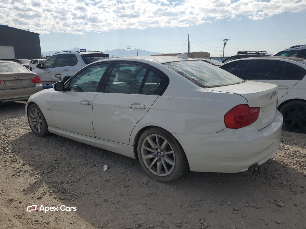BMW Series 3 2010