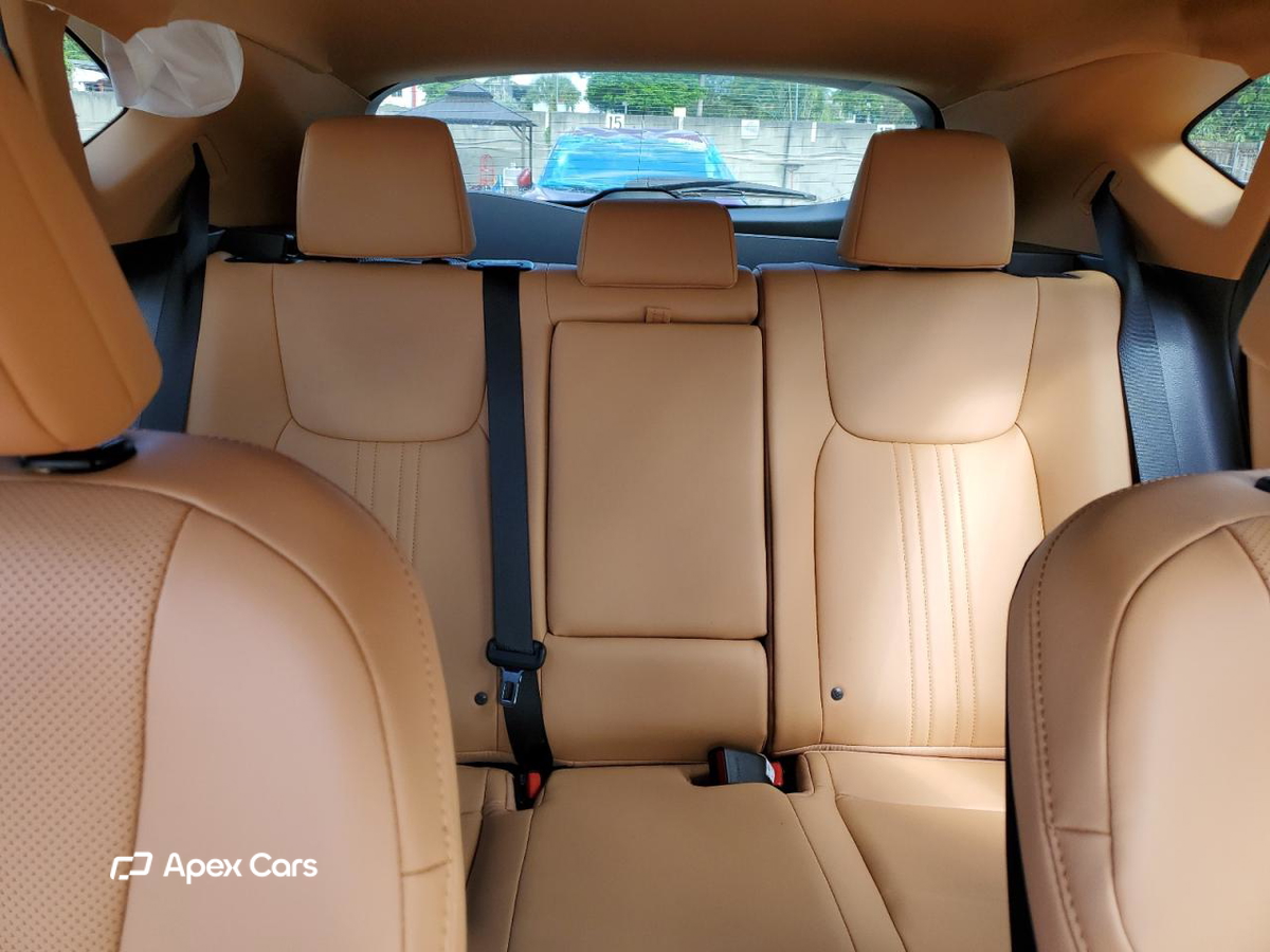 Lexus NX 2025