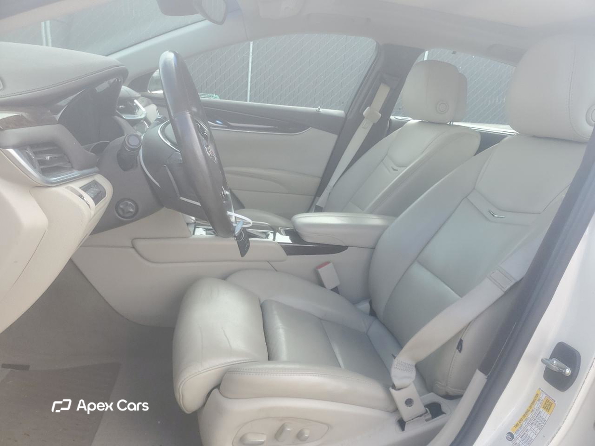 Cadillac XTS 2013