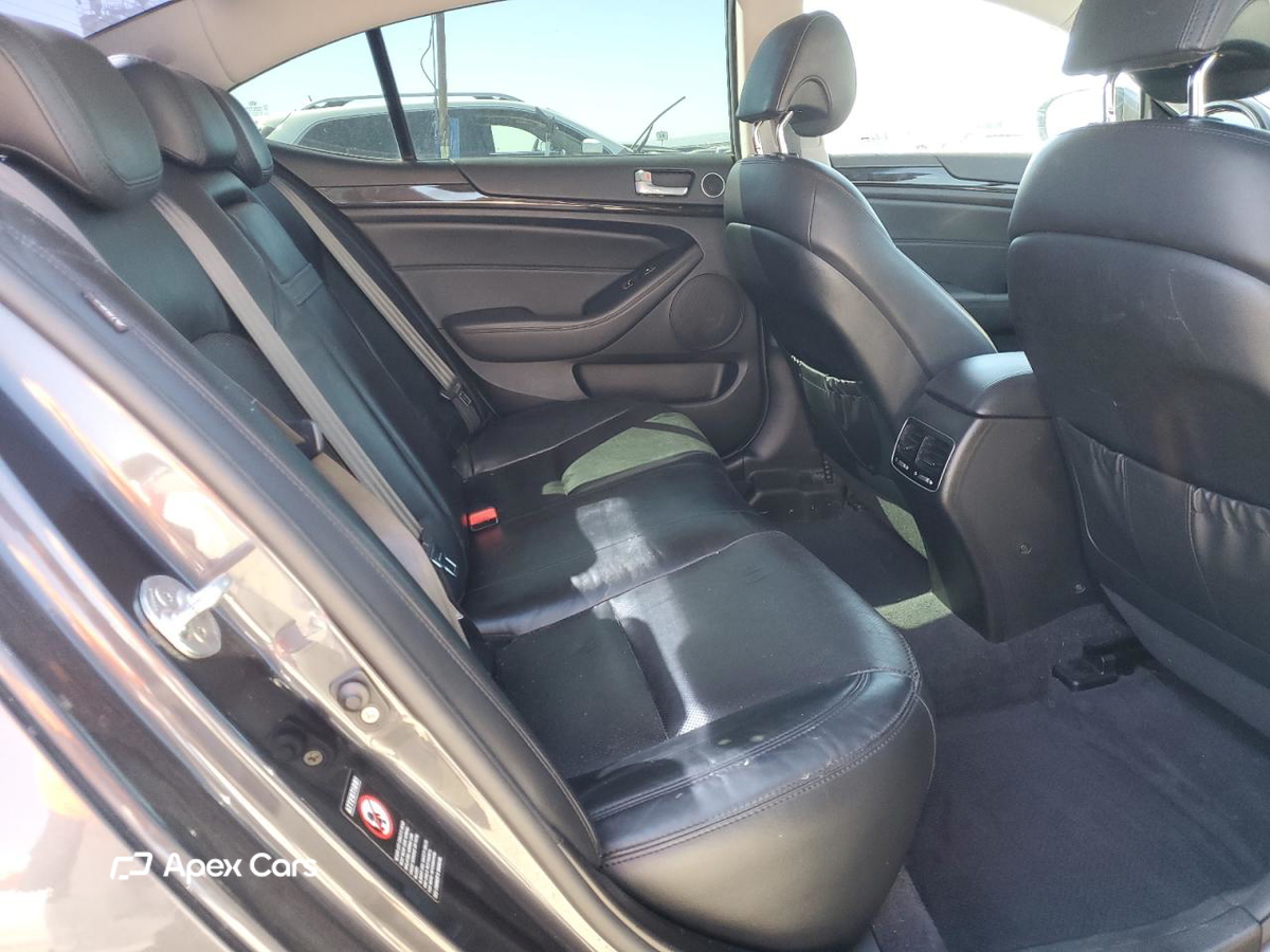 Kia Cadenza 2014