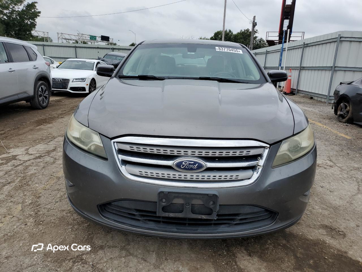 Ford Taurus 2011