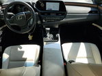 Lexus ES 2025