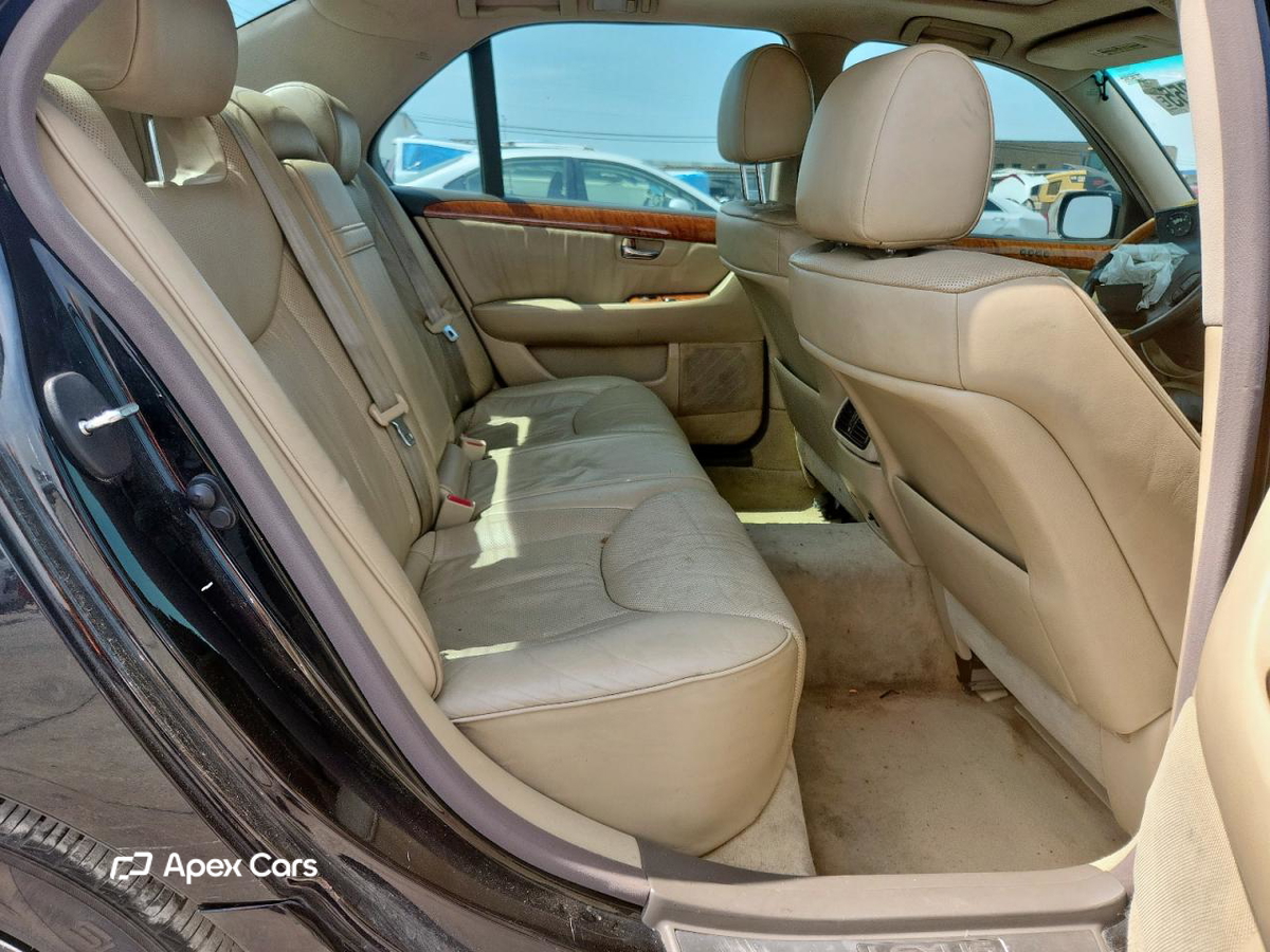 Lexus LS 2004