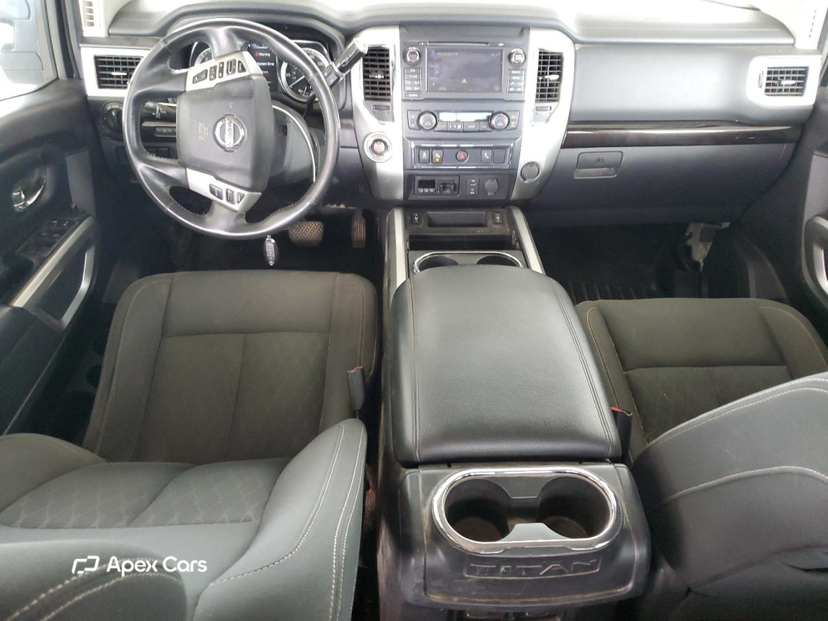 Nissan Titan 2017