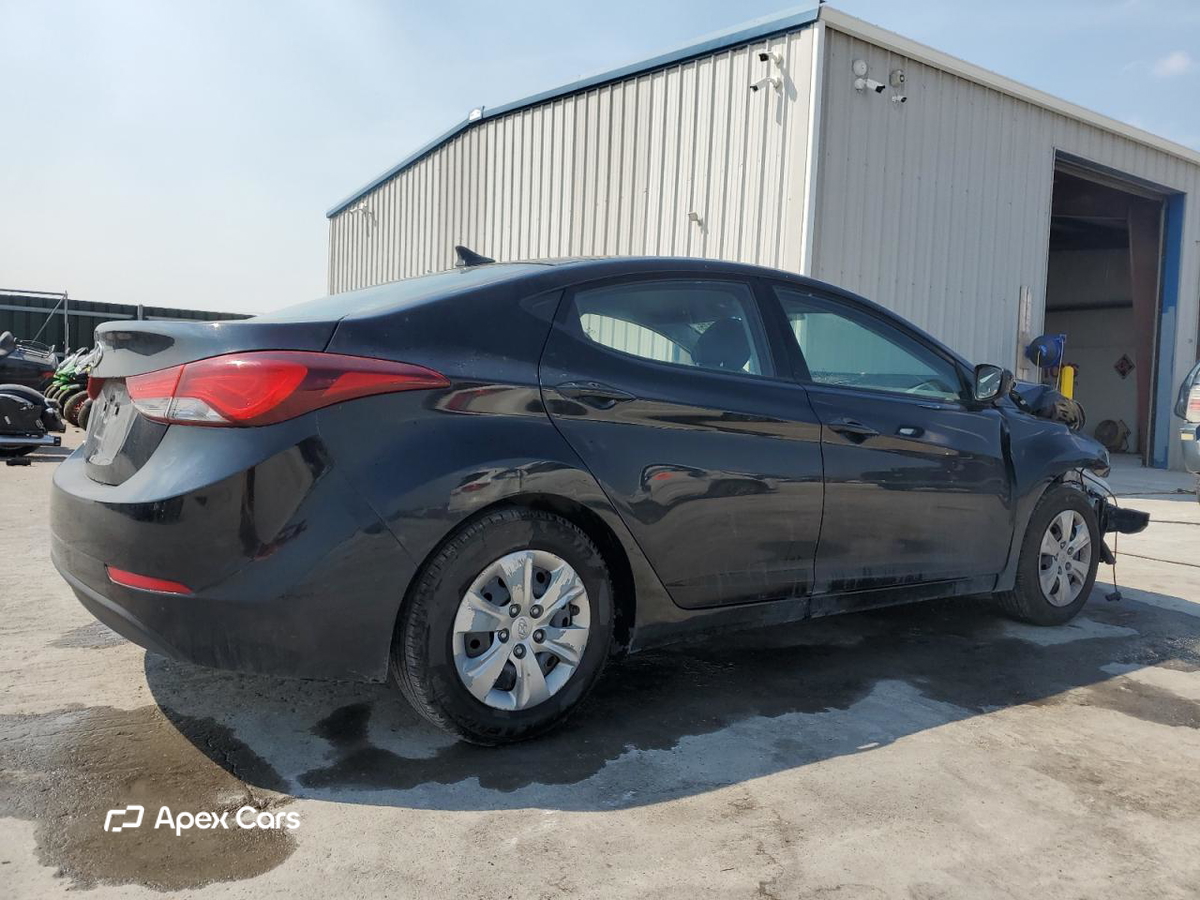 Hyundai Elantra 2016