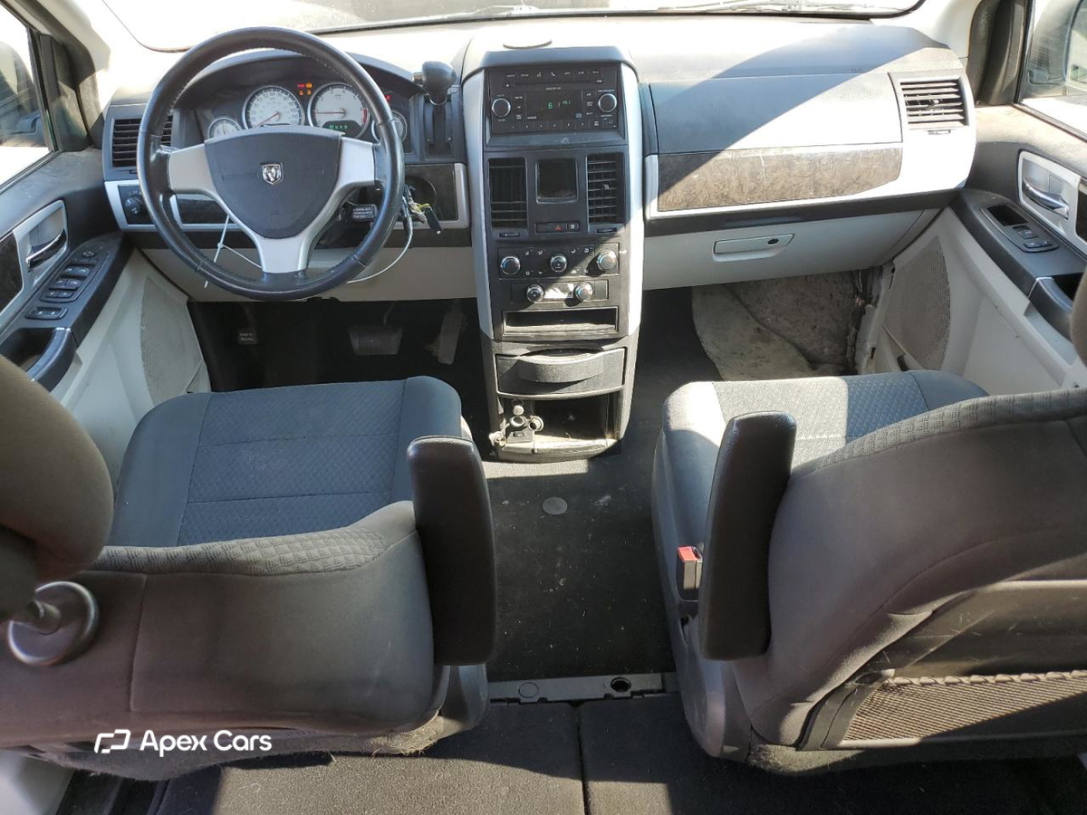 Dodge Caravan 2010