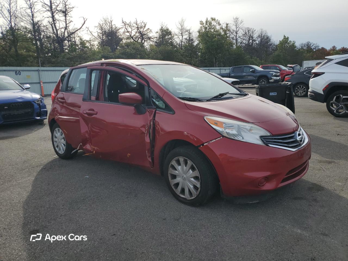 Nissan Versa 2015