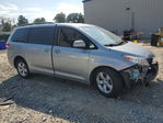 Toyota Sienna 2013