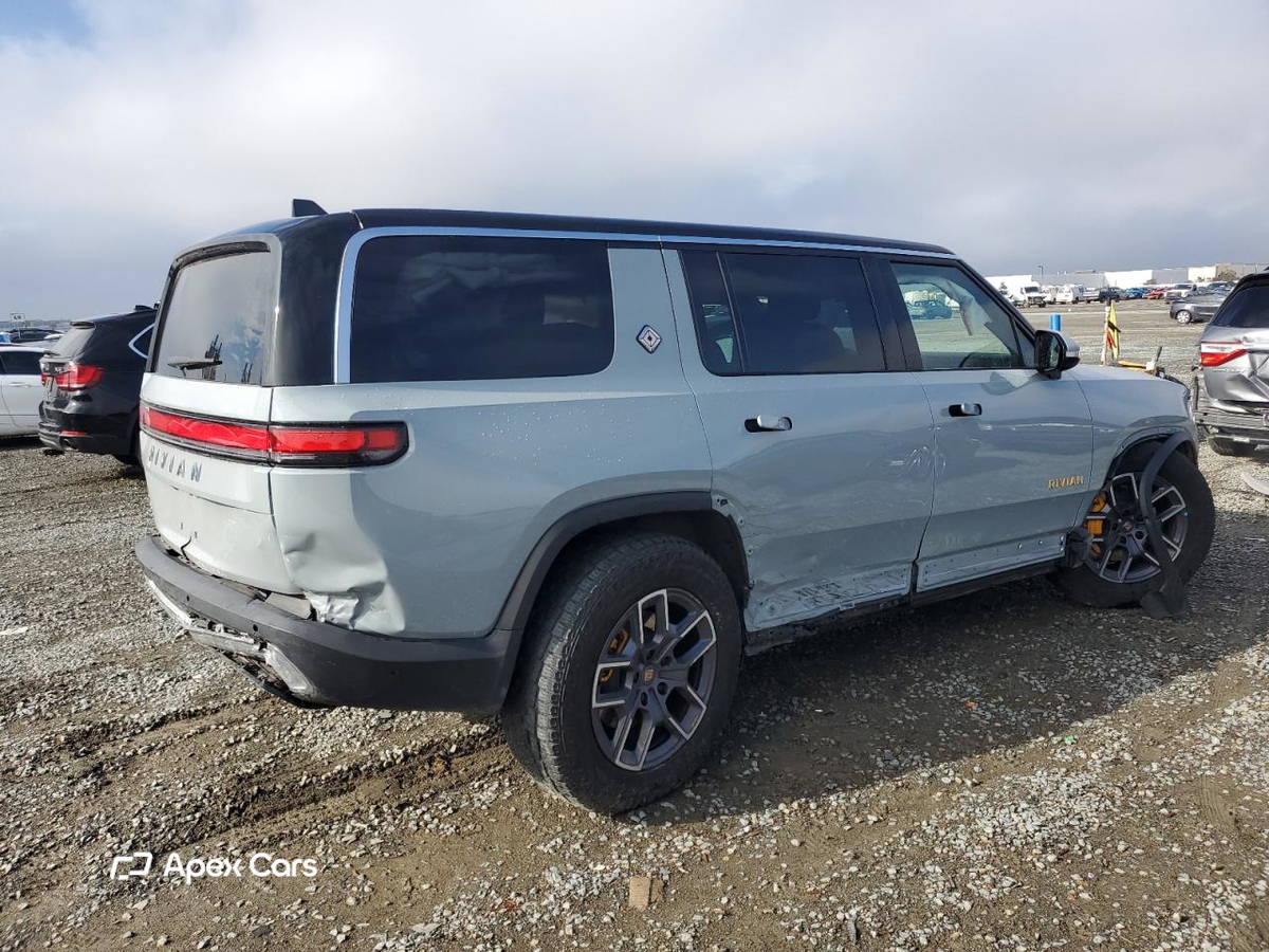 Rivian R1S 2023