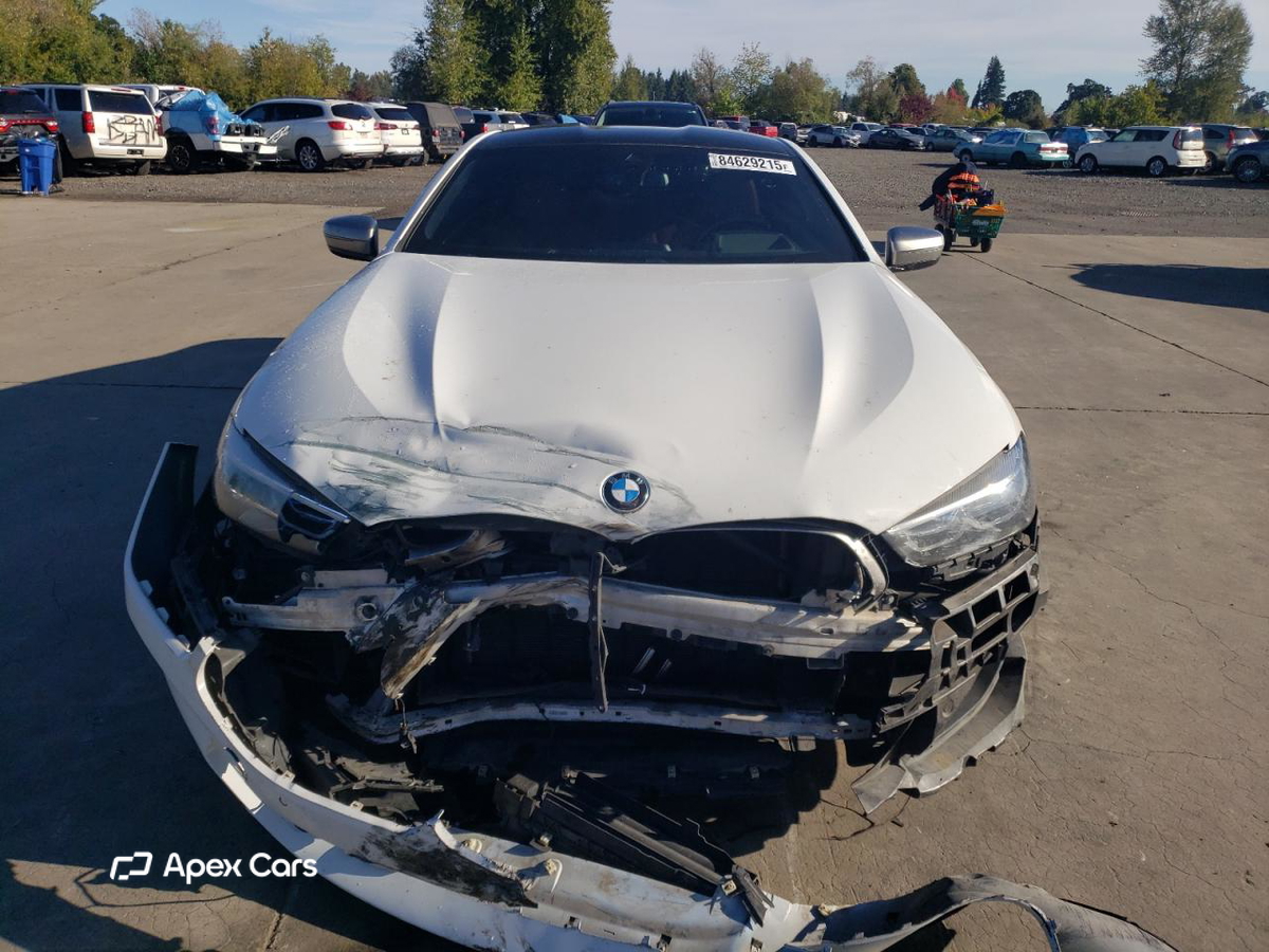 BMW M8 2019