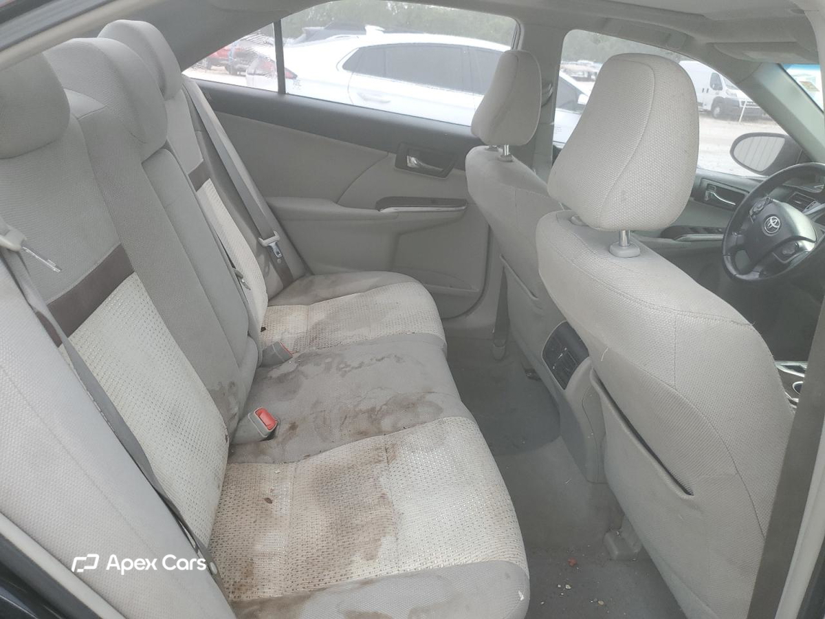 Toyota Camry 2012