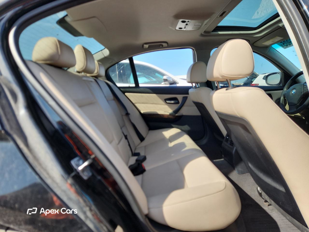 BMW Series 3 2011