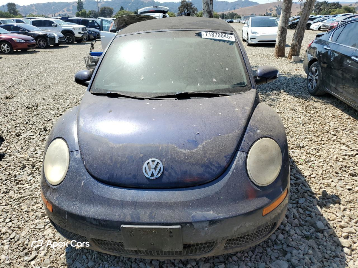 Volkswagen Beetle 2006