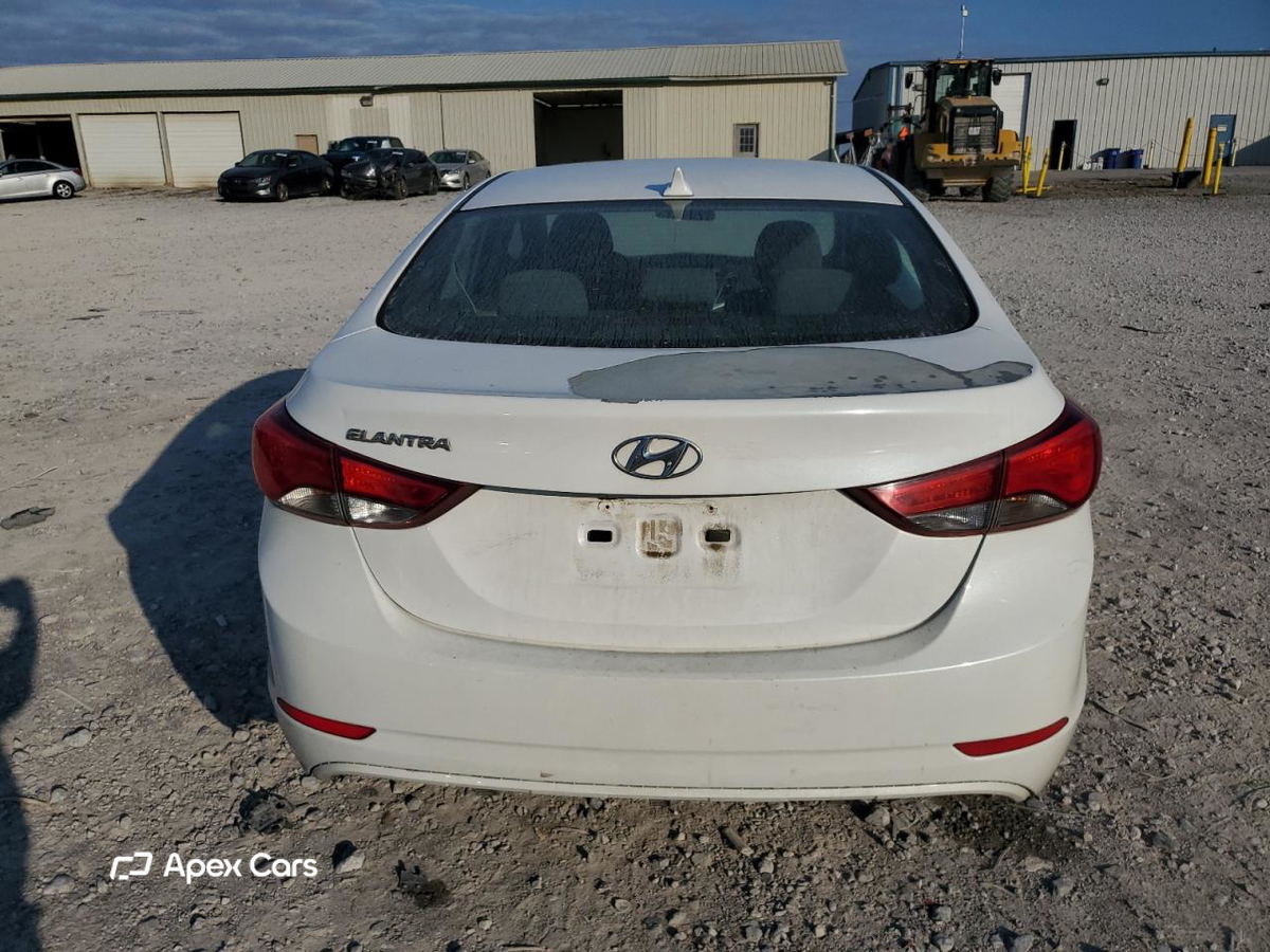 Hyundai Elantra 2015