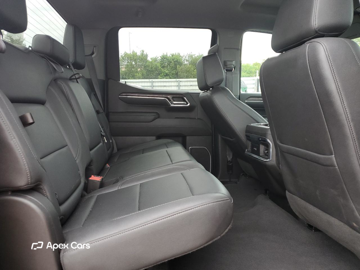 Chevrolet Silverado 2023