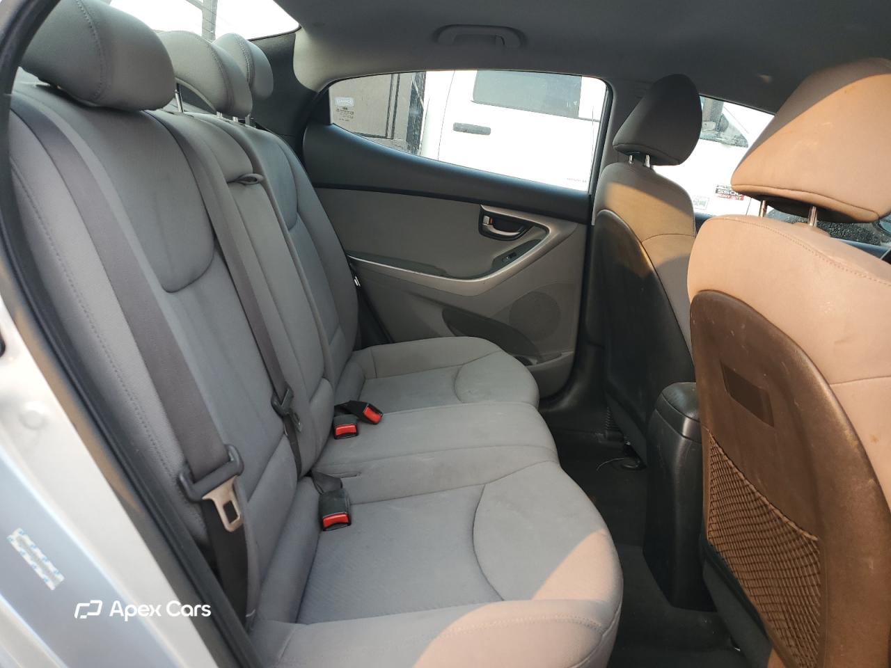 Hyundai Elantra 2012