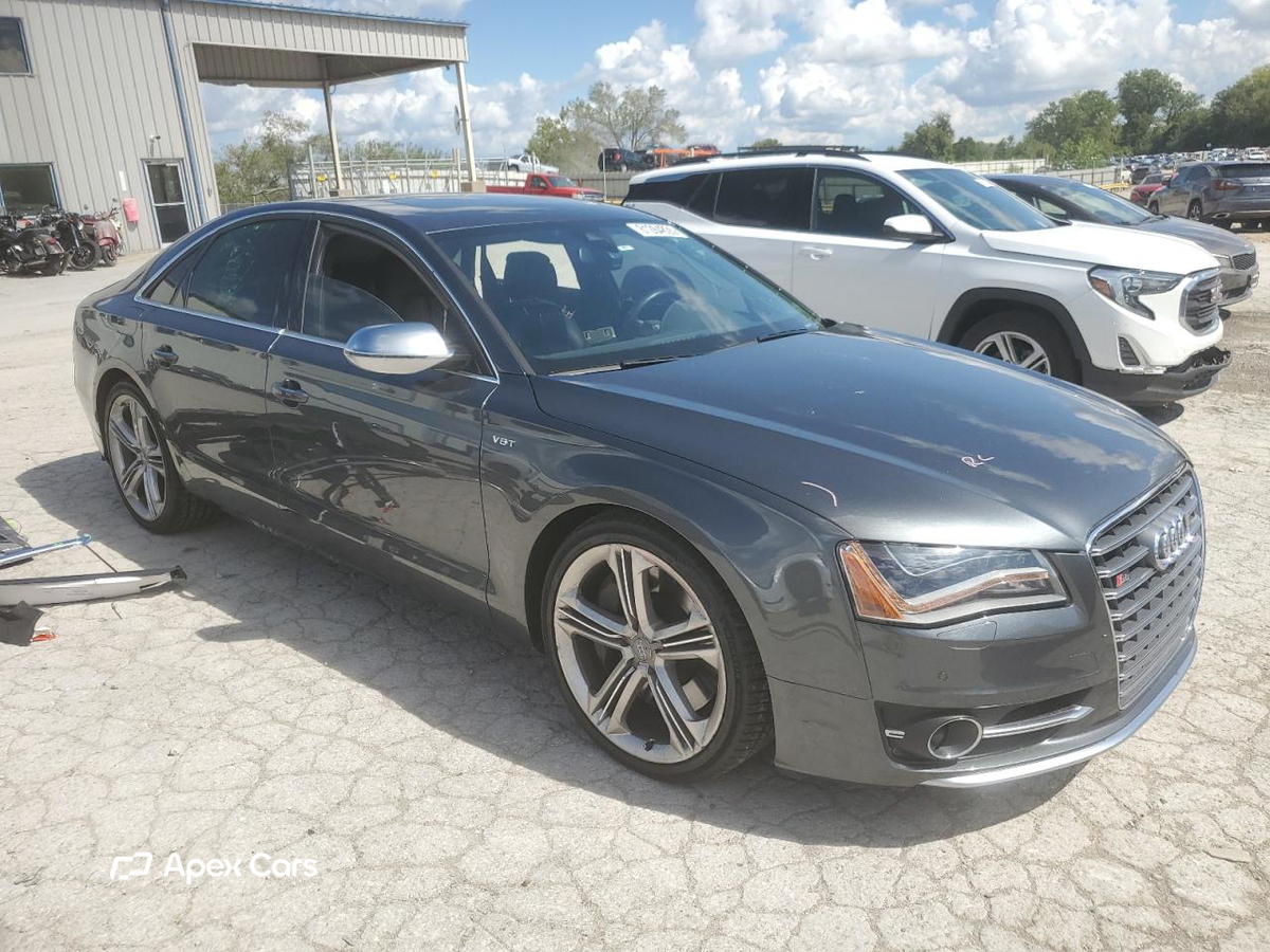 Audi S8 2014