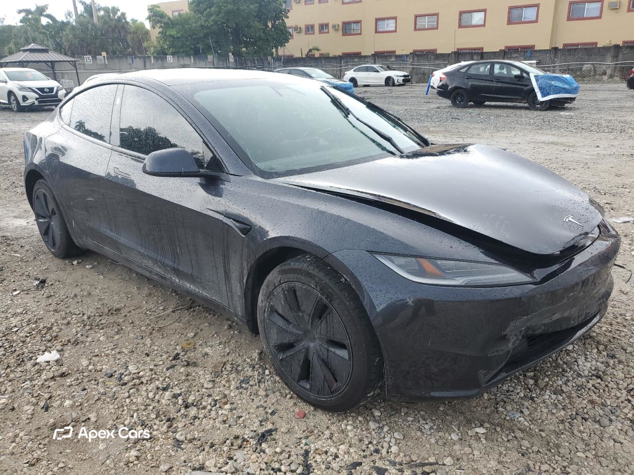 Tesla Model 3 2024