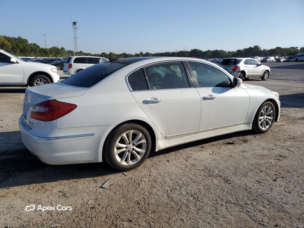 Hyundai Genesis 2013