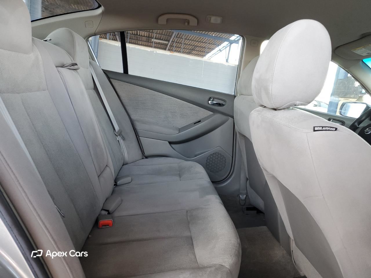 Nissan Altima 2010