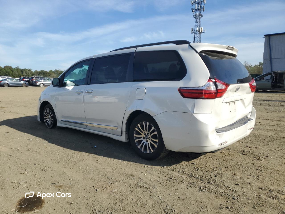 Toyota Sienna 2018