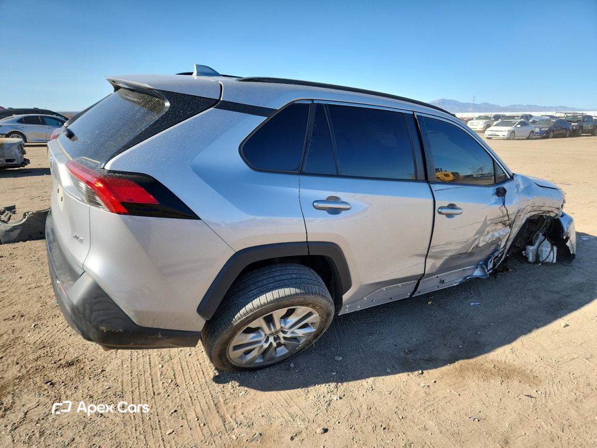 Toyota RAV 4 2024