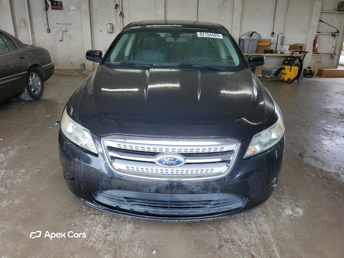 Ford Taurus 2011