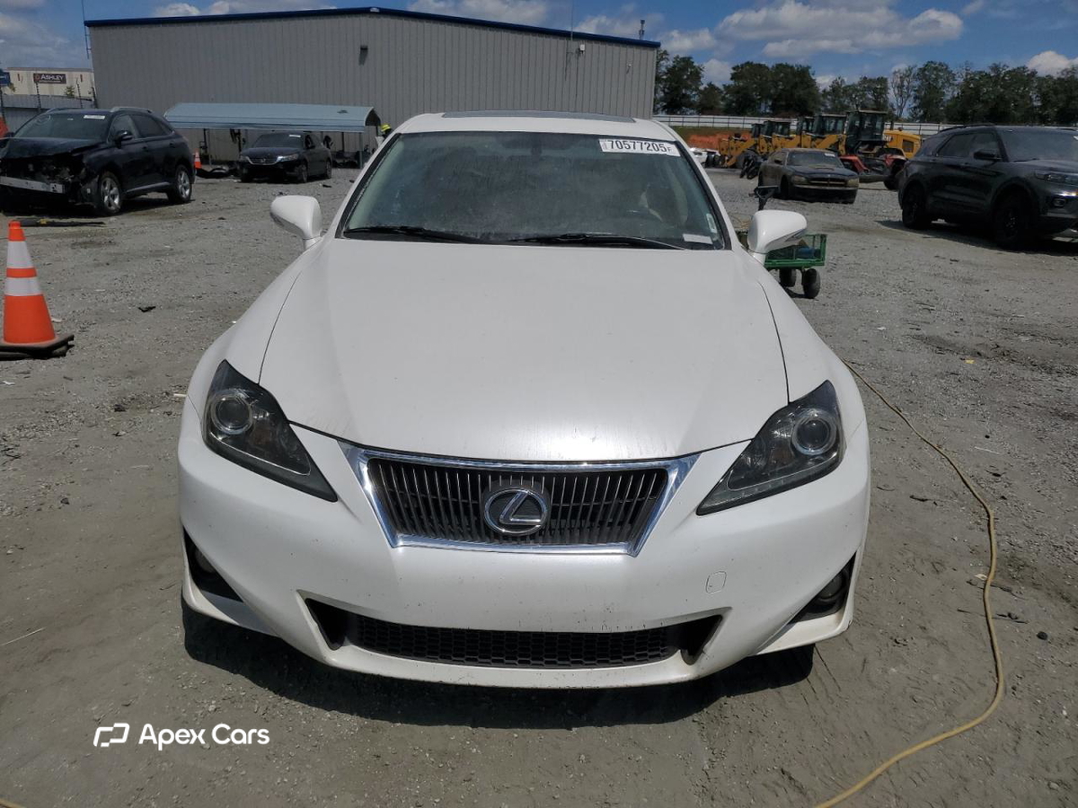 Lexus IS 2012