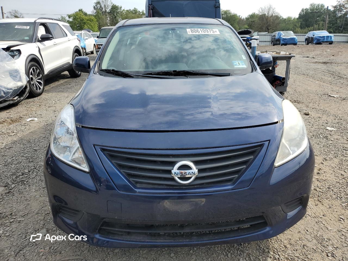 Nissan Versa 2014
