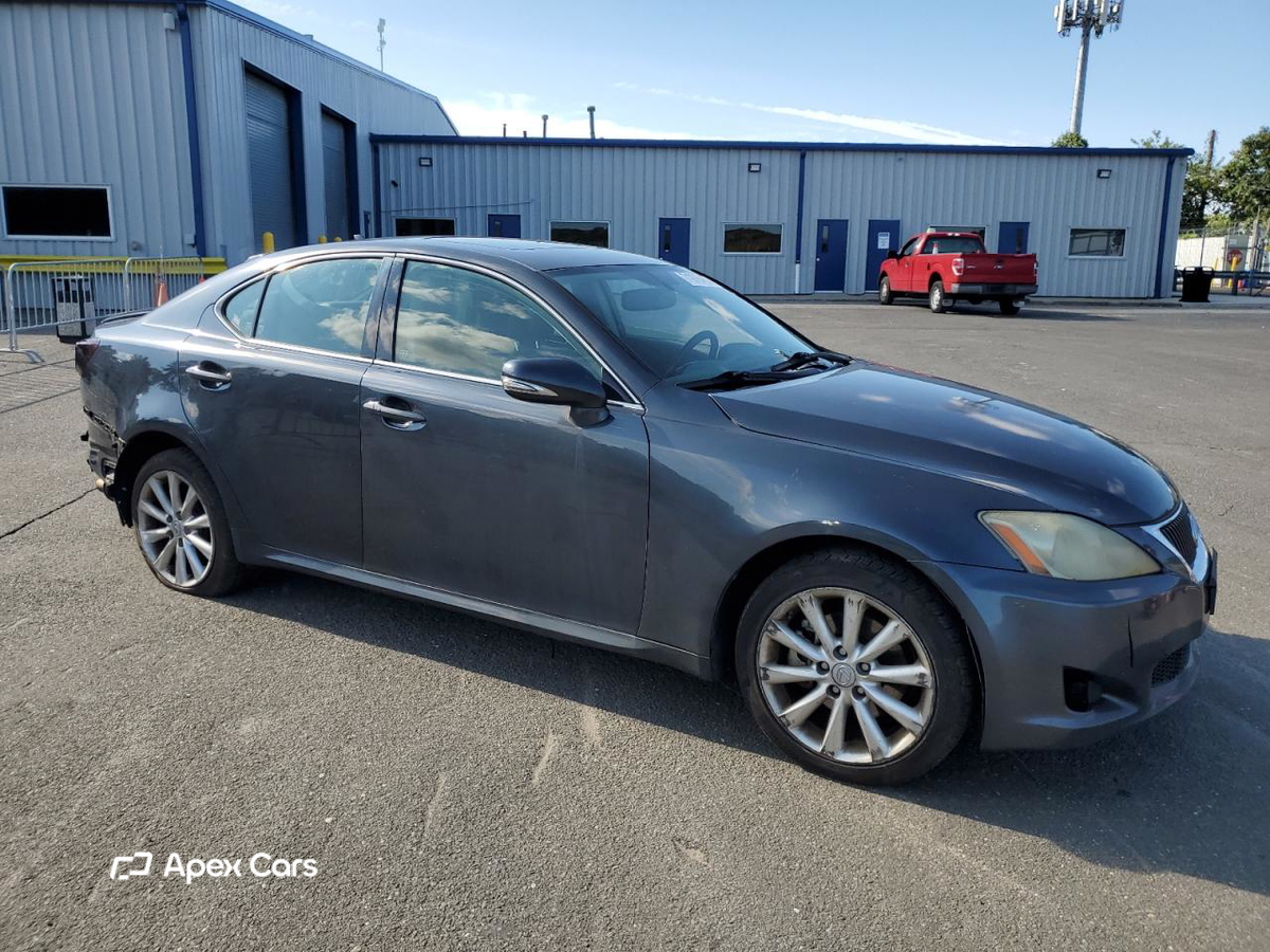 Lexus IS 2010