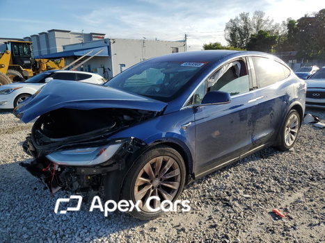 Tesla Model X 2020 - Image 1 of 13