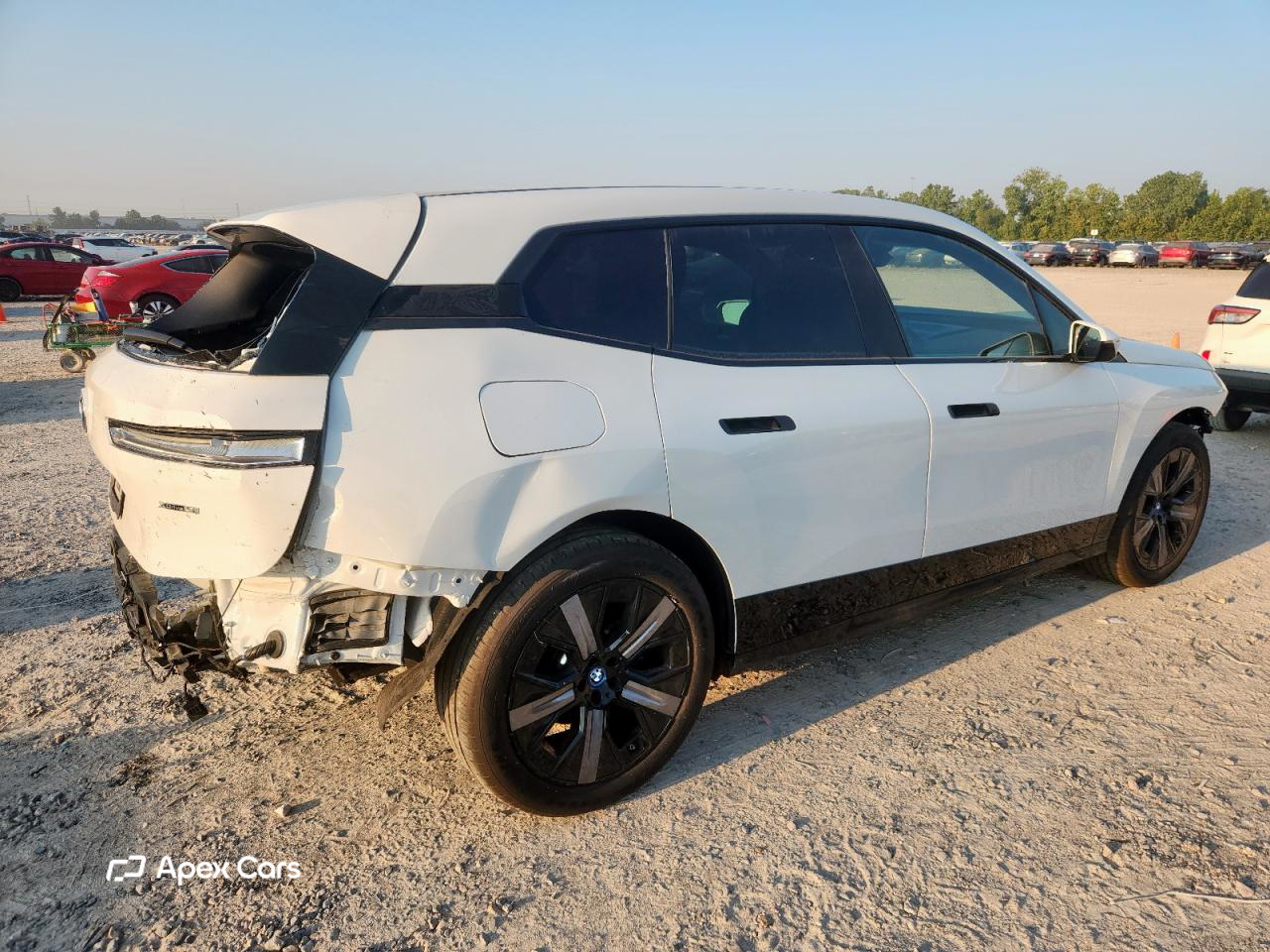 BMW iX 2025