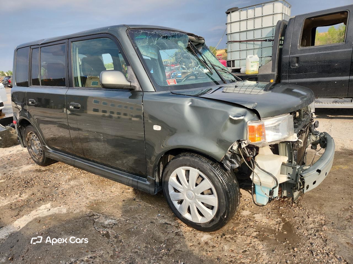Scion xB 2005