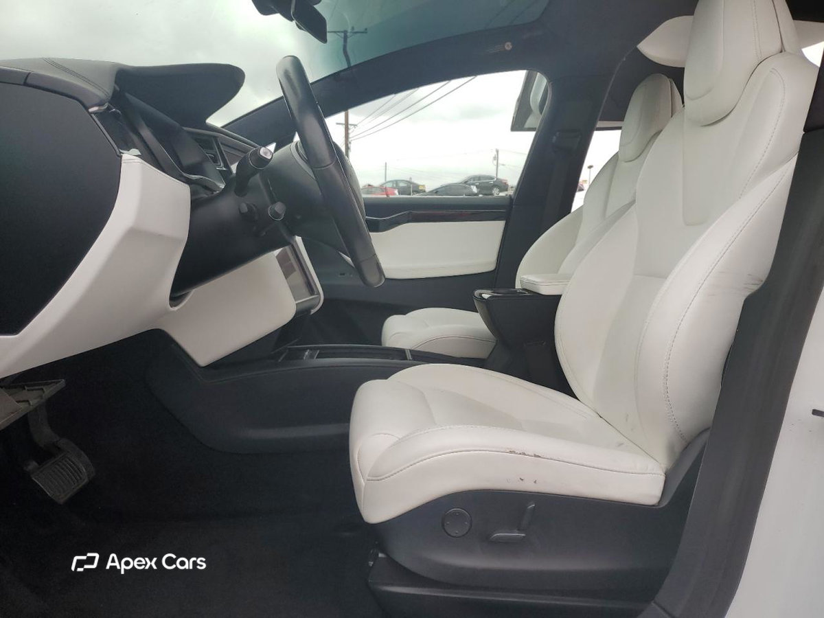 Tesla Model X 2019