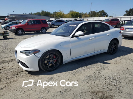 Alfa Romeo Giulia 2017 - Image 1 of 12