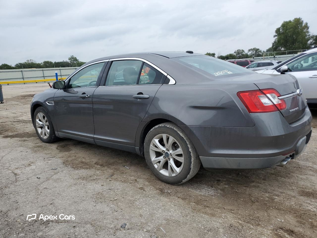 Ford Taurus 2011