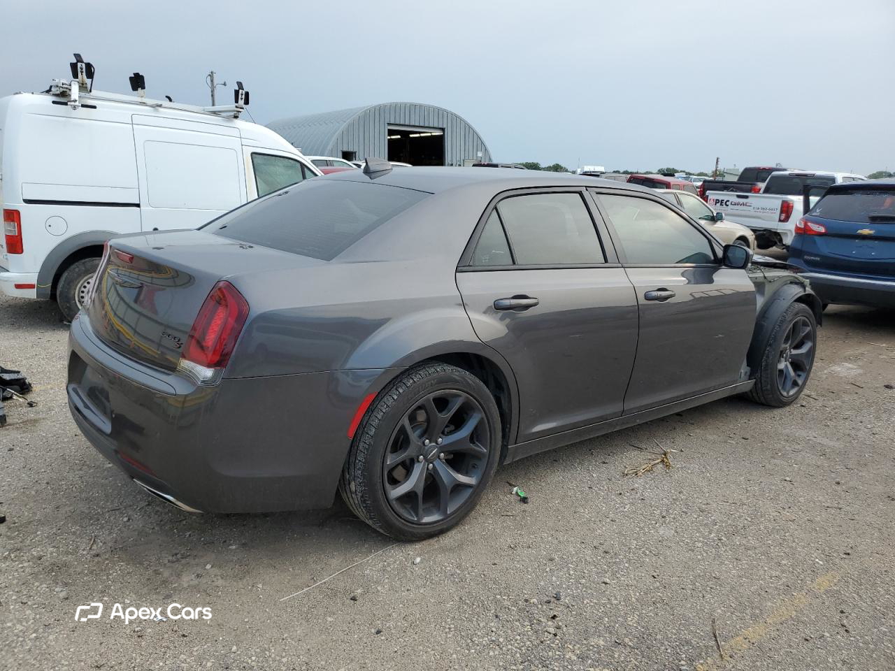 Chrysler 300 2021