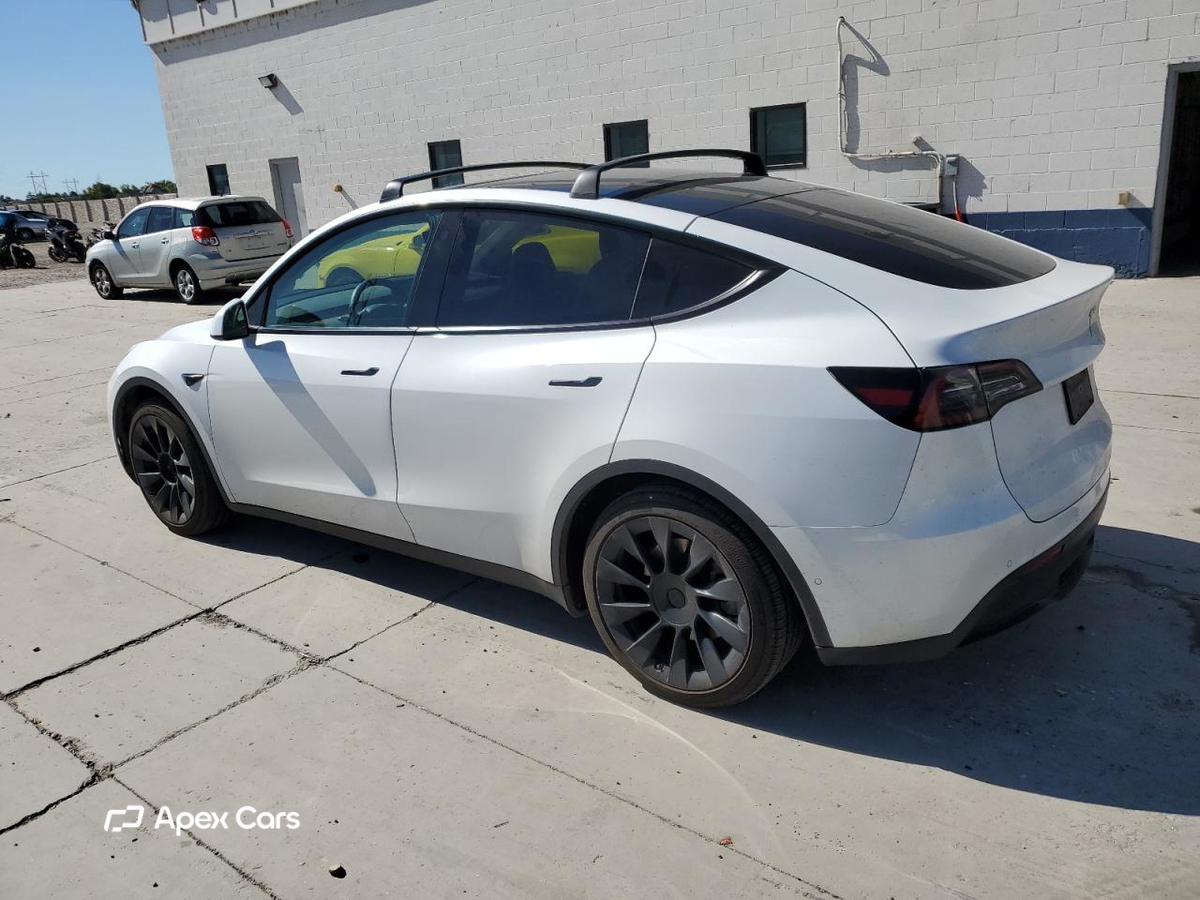 Tesla Model Y 2021