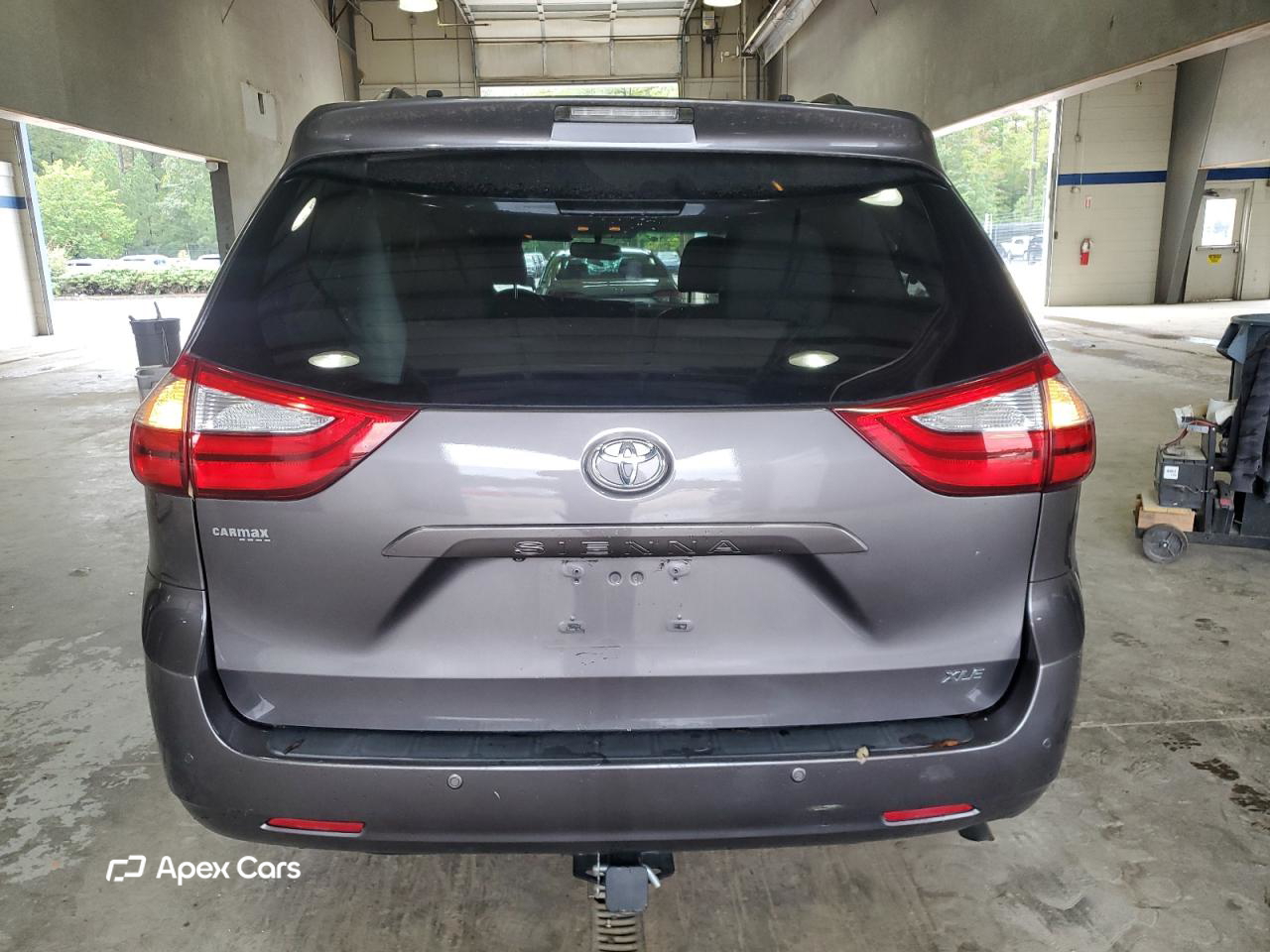 Toyota Sienna 2015
