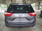 Toyota Sienna 2015
