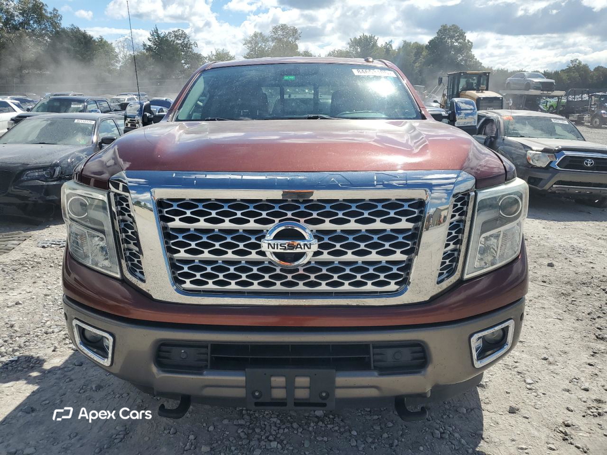 Nissan Titan 2016