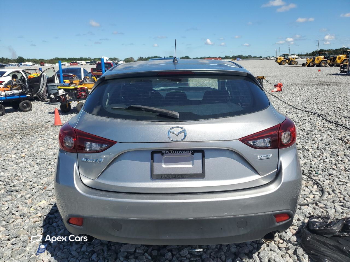 Mazda 3 2016