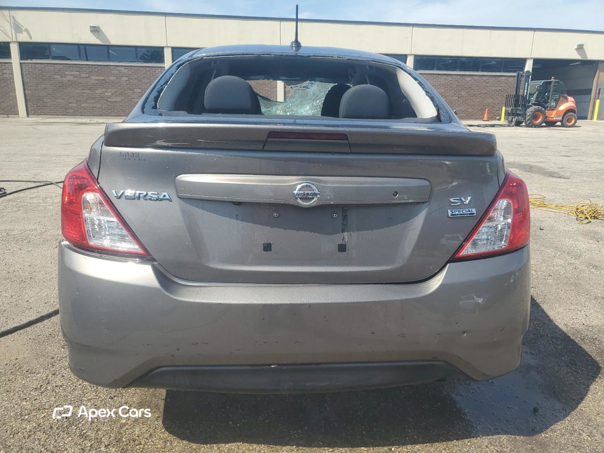 Nissan Versa 2017