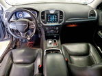 Chrysler 300 2022