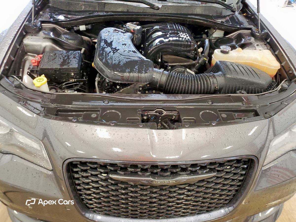 Chrysler 300 2022