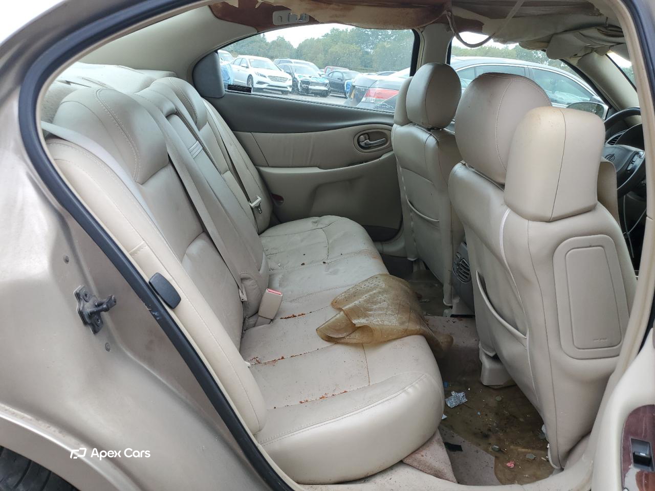 Oldsmobile Aurora 2001